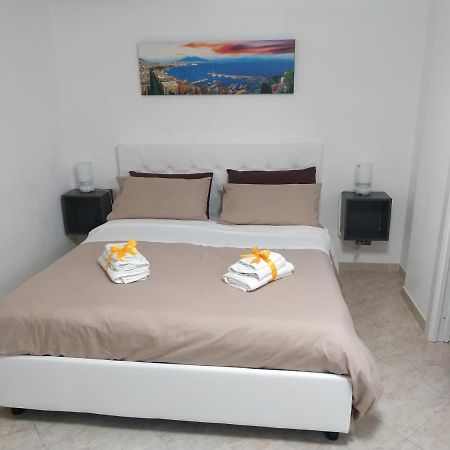 B&B House S. Ferdinando Napoli Esterno foto