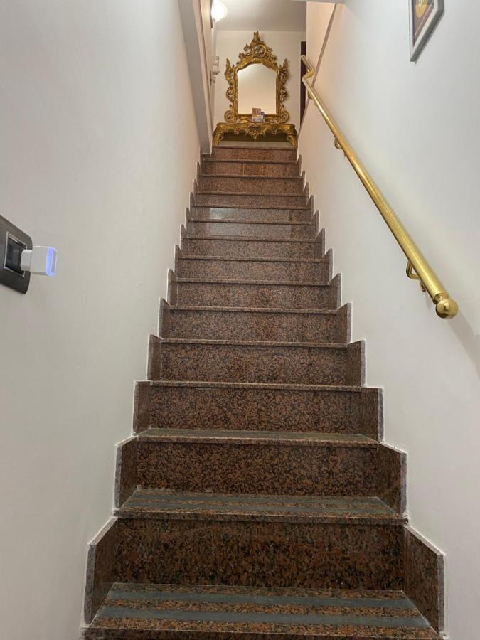 B&B House S. Ferdinando Napoli Esterno foto
