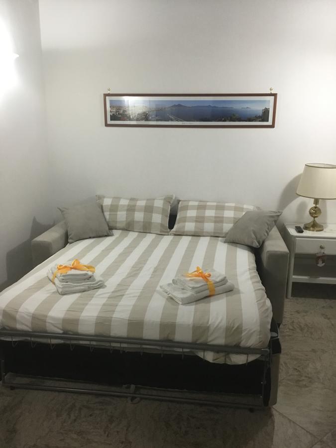 B&B House S. Ferdinando Napoli Esterno foto